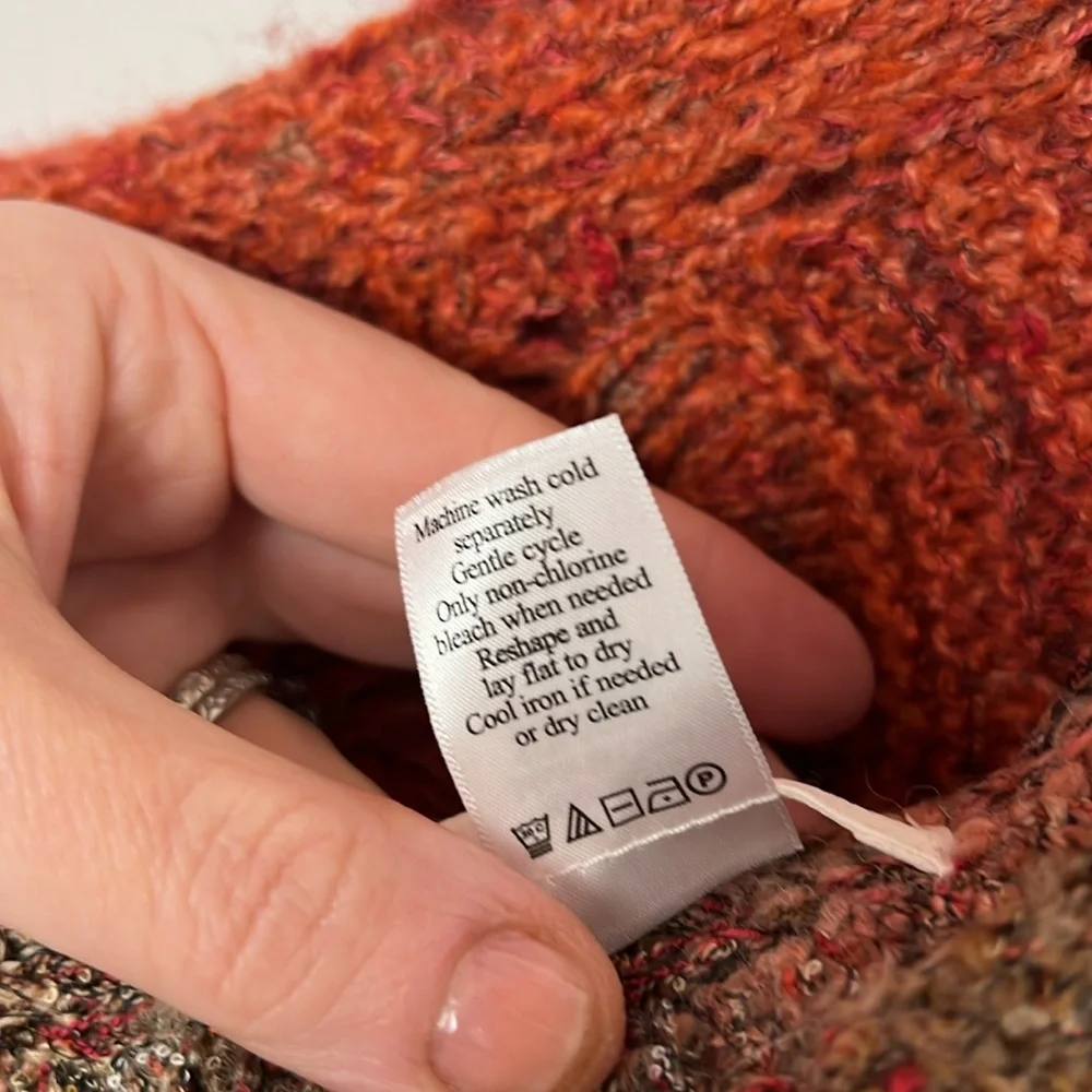 Coldwater Creek winter scarf in coral red and brown